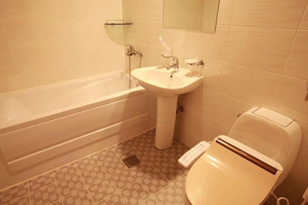 La Nuit Hotel Suite (Twin Room) 3