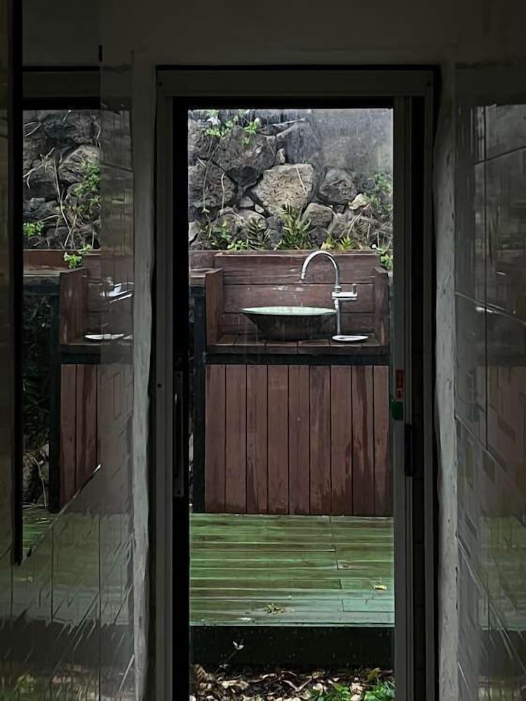 Salon de Tangza Traditional House 3