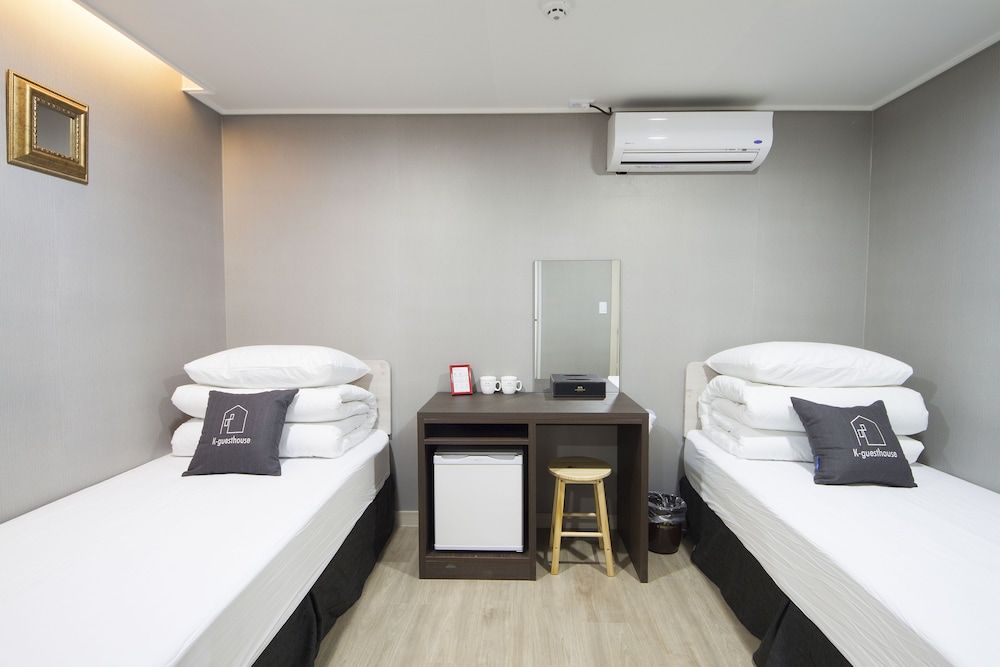 K-Grand Hostel Gangnam 1 Standard Twin Room (Self Check-in After 11PM) 7