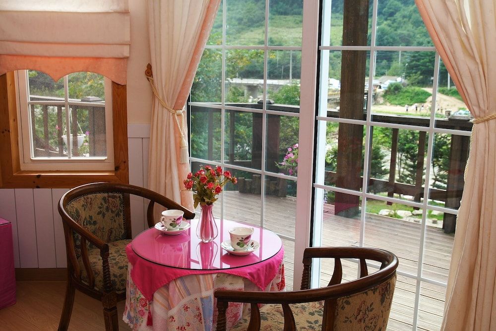 Starvill Pension Double Room (Vega) 2