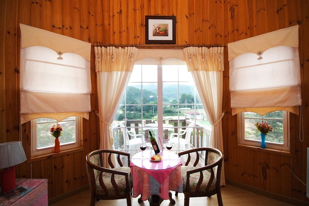 Starvill Pension Double Room (Pollux)