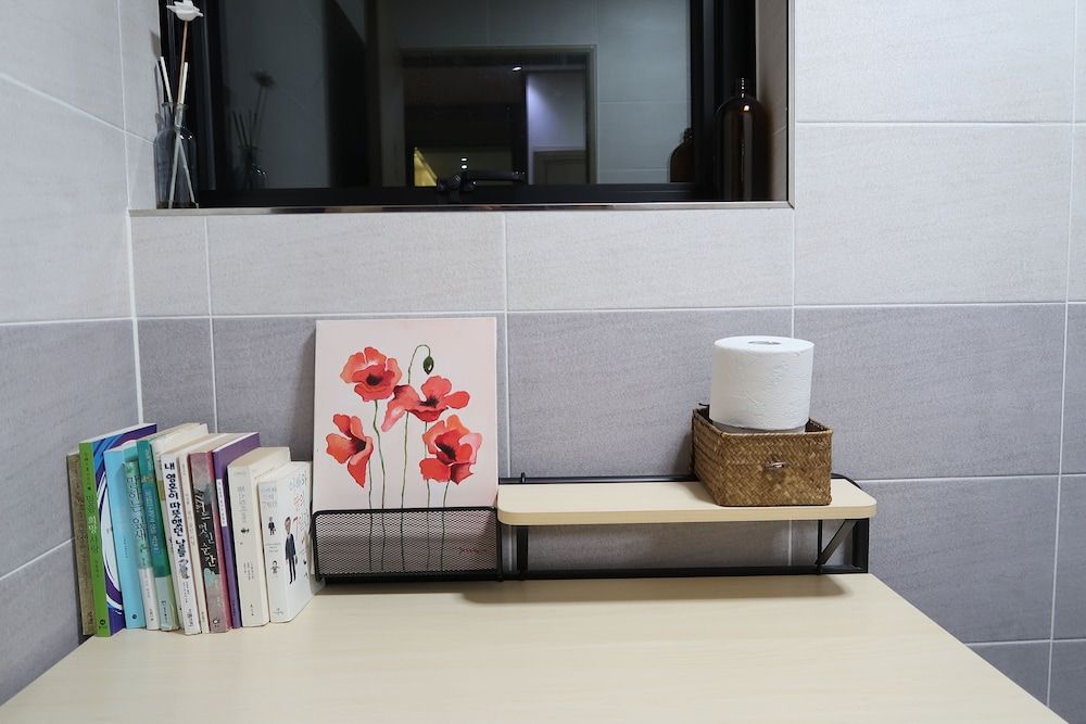 Andong Poong-gyung HOSTEL n LIBRARY Premium Quadruple Room, 1 Bedroom, Kitchenette, Hill View 15