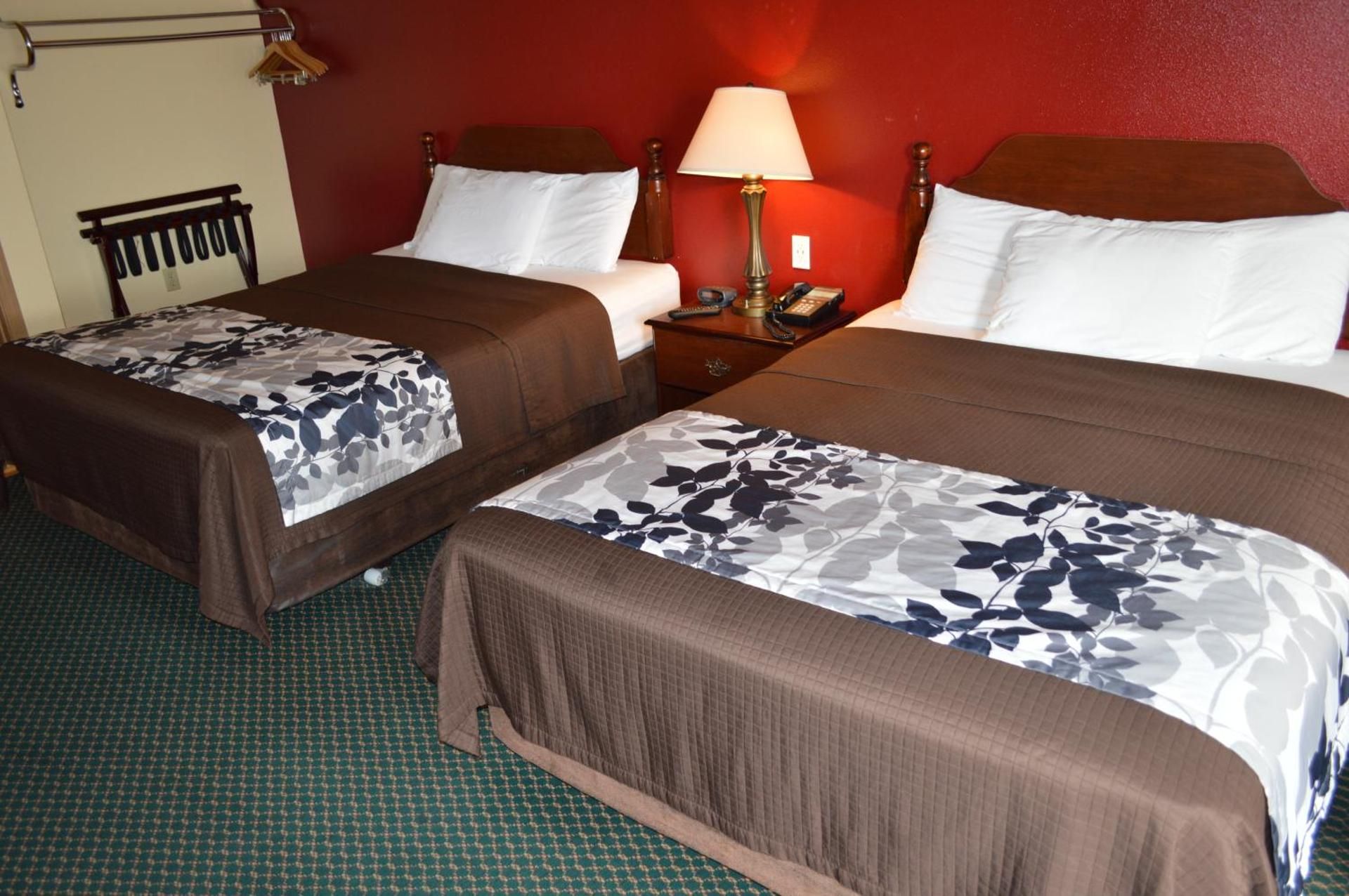 Western Motel Double Room with Two Double Beds