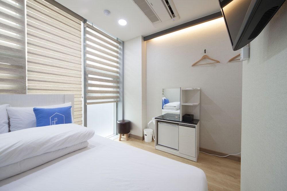 STAY7 Myeongdong Double Room, Non Smoking 10