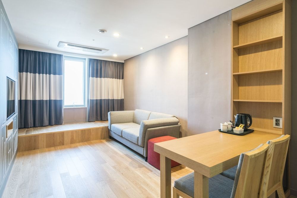 ibis Ambassador Busan Haeundae Standard Room, 1 Queen Bed with Sofa bed 2