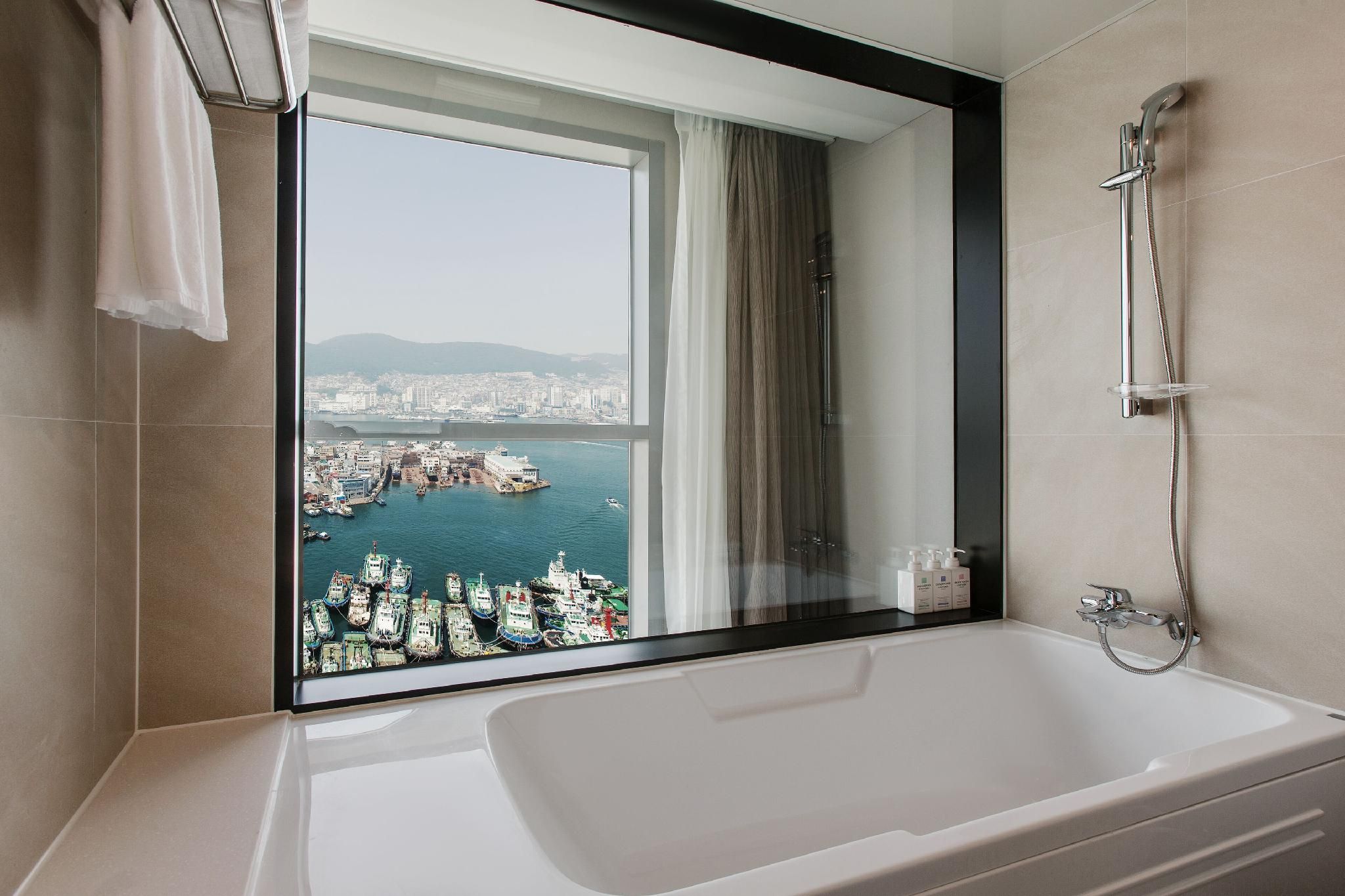 Deluxe Double Room with Harbor View