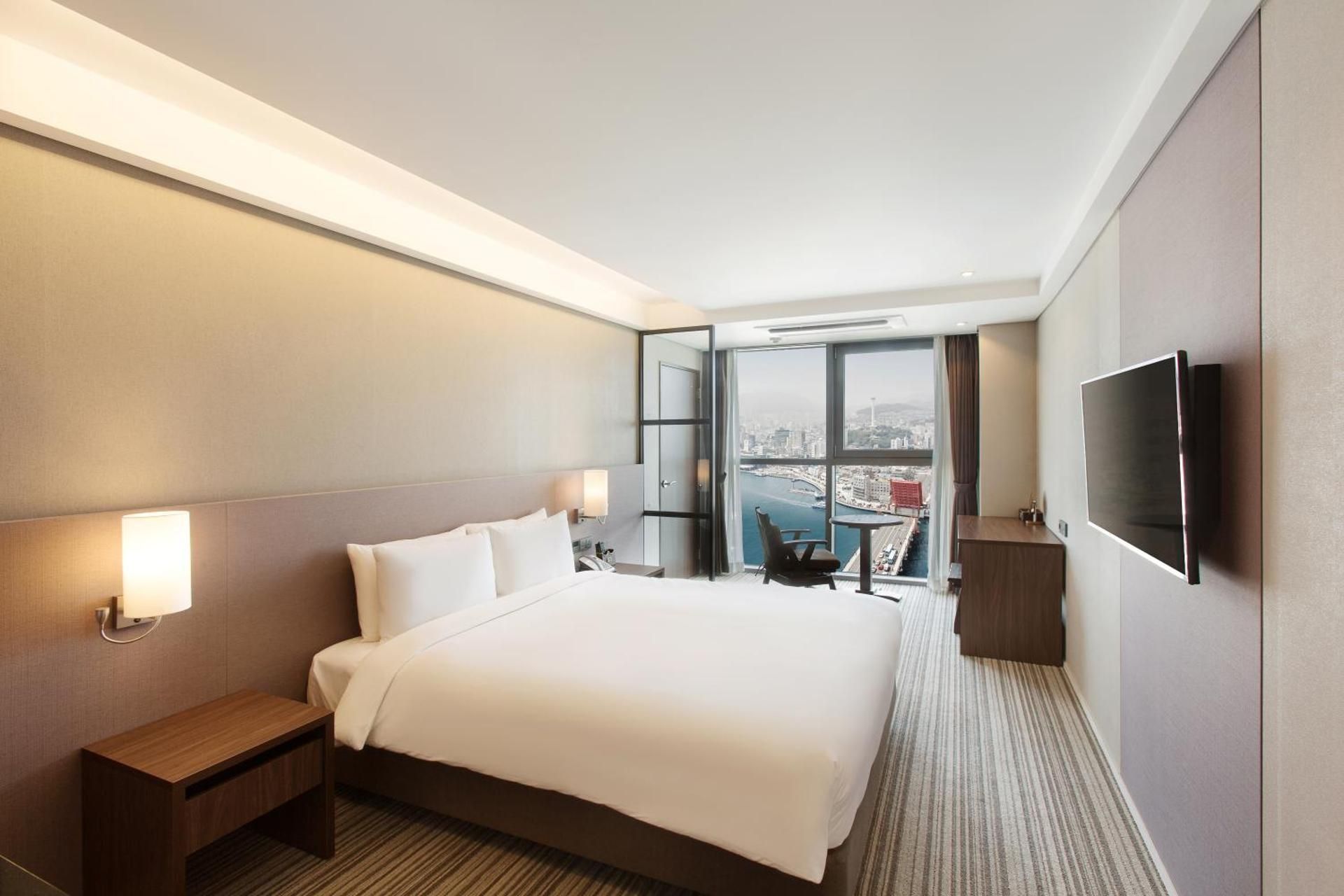 Connecting Rooms for 4 People