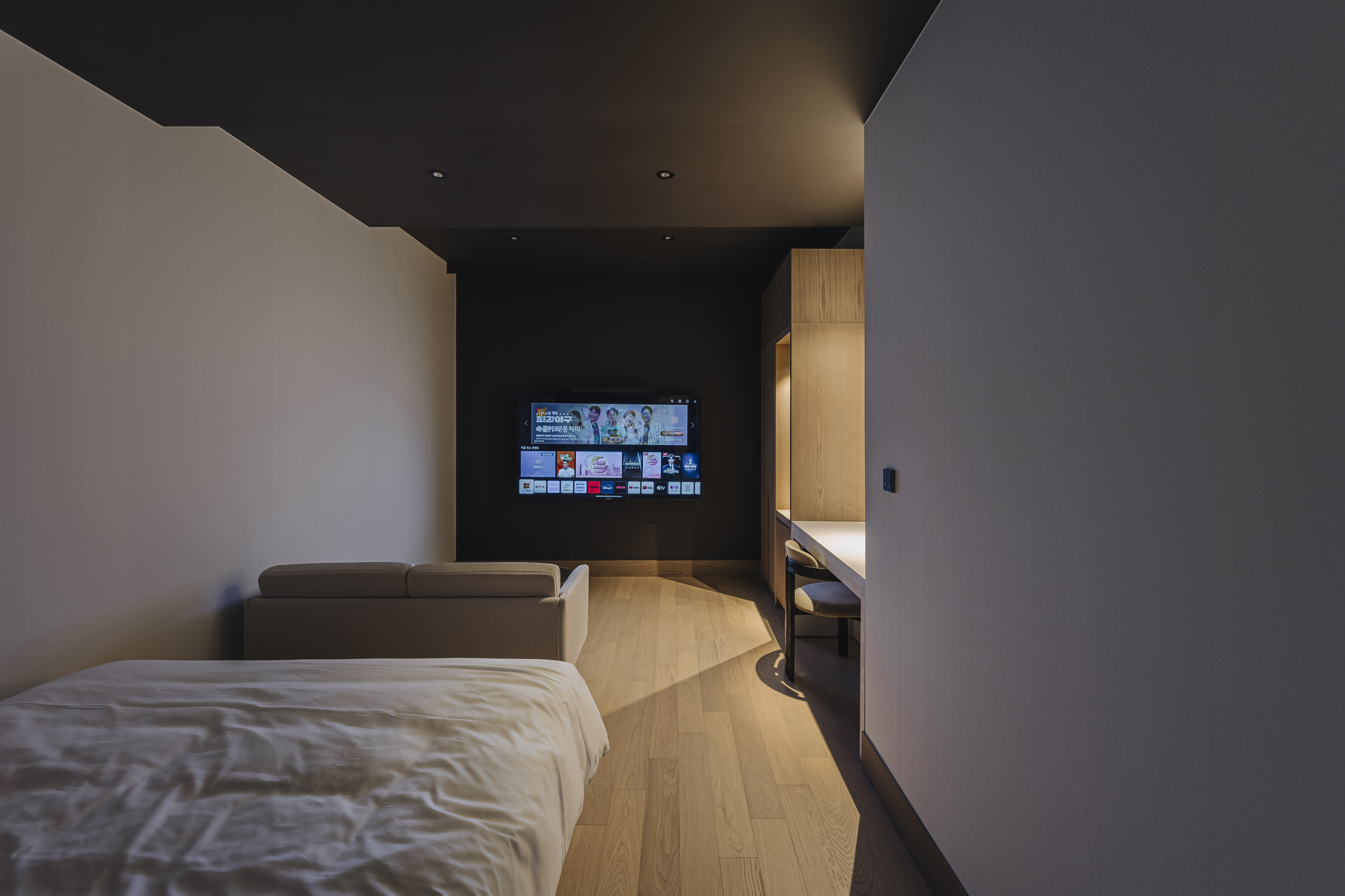 Private Cinema Double Room - No Window, Casino Coupon KRW 40000 for Foreign Guests
