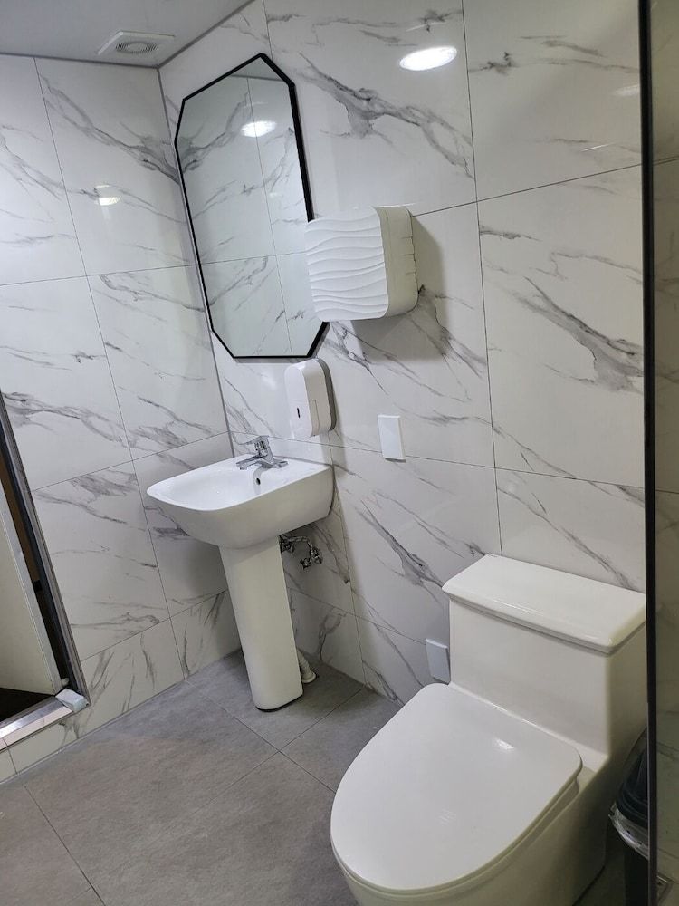 Philstay Ehwa Boutique Shared Dormitory, Women only (4 Persons) - Foreigner Only / Contact hotel for self check-in process 14