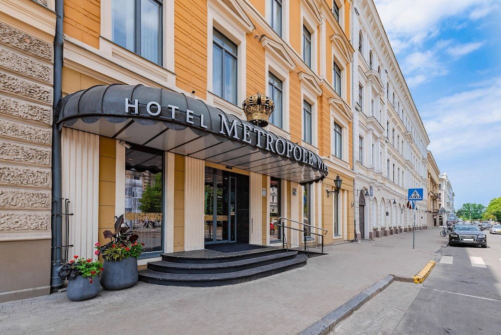 undefined Eurostars Metropole 6