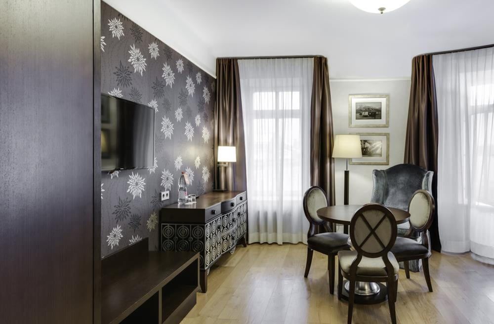 undefined Eurostars Metropole 2
