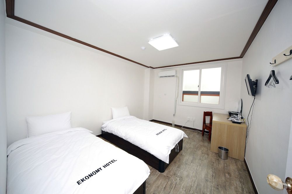 Ekonomy Hotel Mokpo Twin Room 2