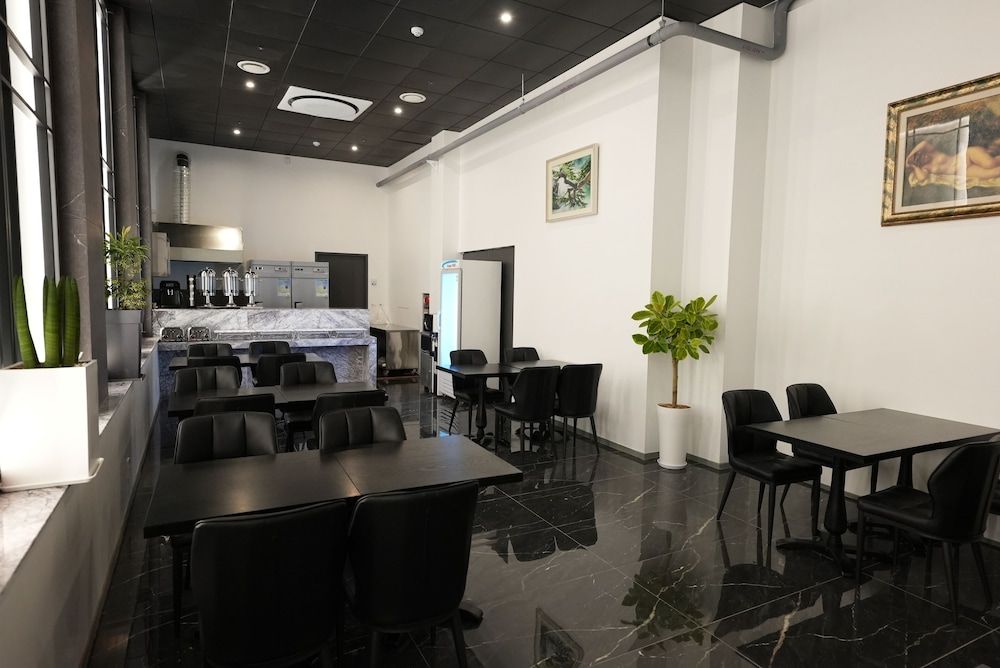 undefined Hotel Amare 9