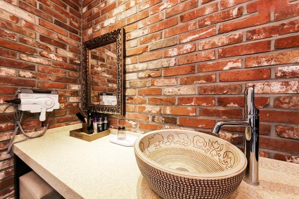 Elga Hotel Luxury Deluxe Double 9