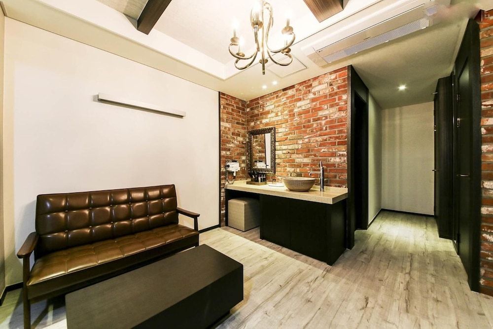 Elga Hotel Luxury Deluxe Double 13