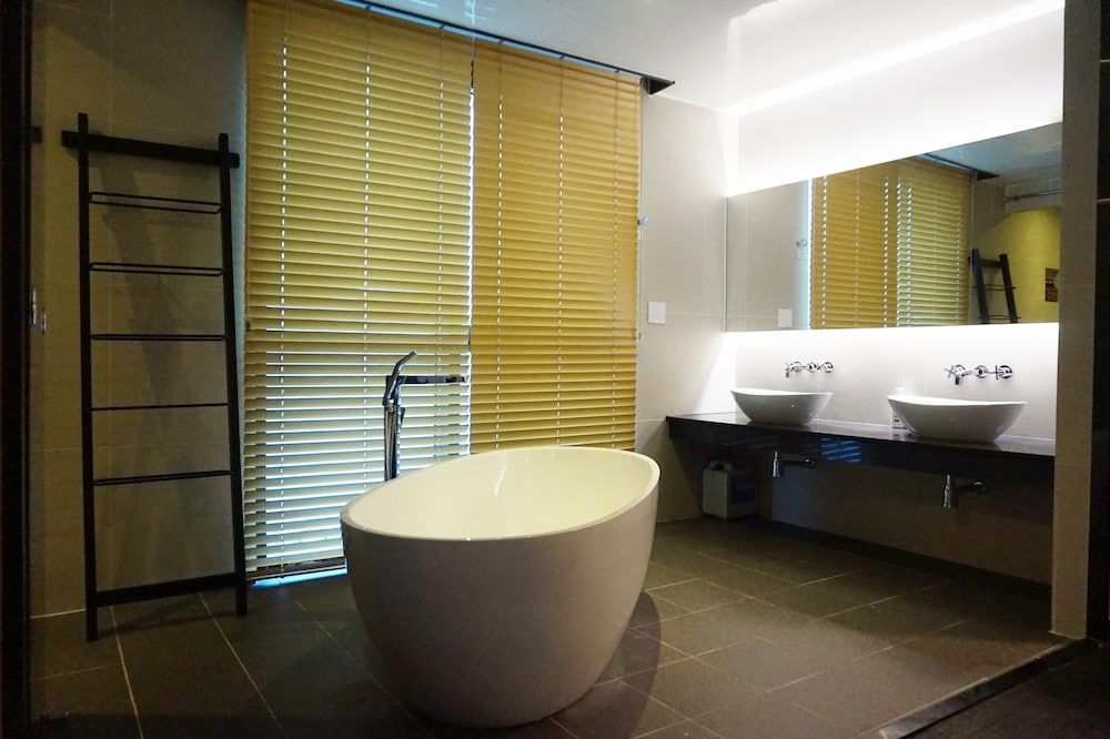 Louis Boutique Hotel Room (VIP) 4