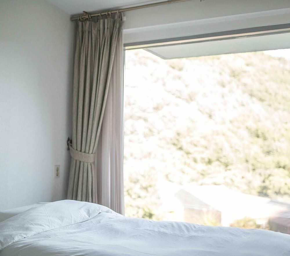 Healience Seonmaeul Garden Villa Deluxe (2 Pax Breakfast & Dinner / Facilities) Maximum 2 Pax 2