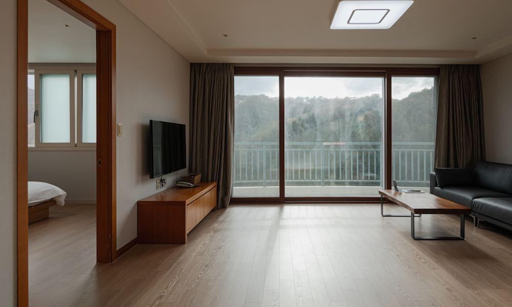 Elysian Gangchon Resort Family Room (A/B type randomly assigned) 5
