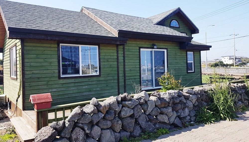 undefined Red Windmill Pension 2