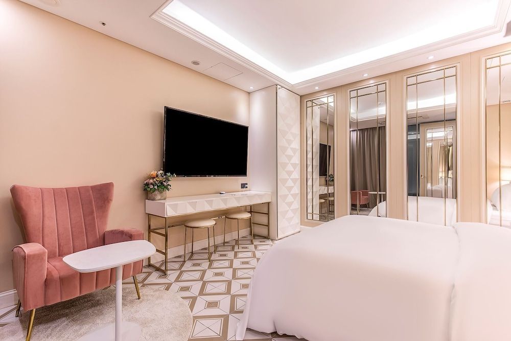 Hotel the Designers Cheongnyangni Deluxe Double Room 14