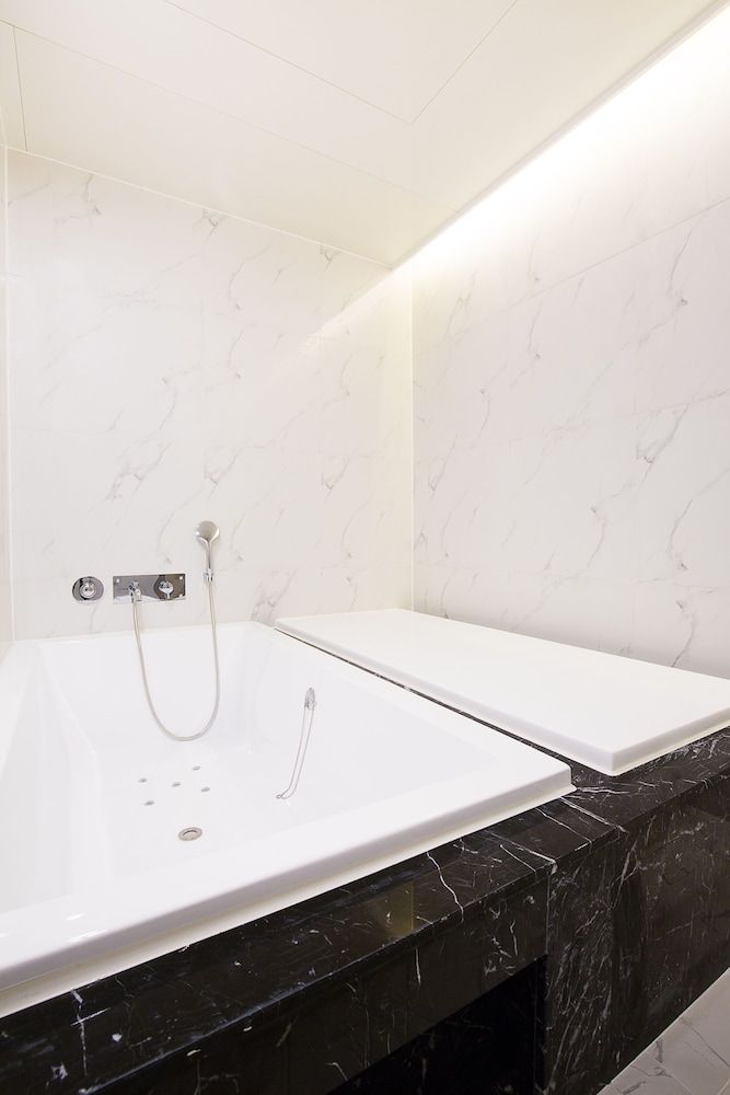 Brown Dot Busan Station Sky Garden Premium Double Room, Non Smoking (with Spa) 14