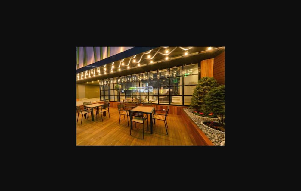 undefined Lifestyle S Hotel 6