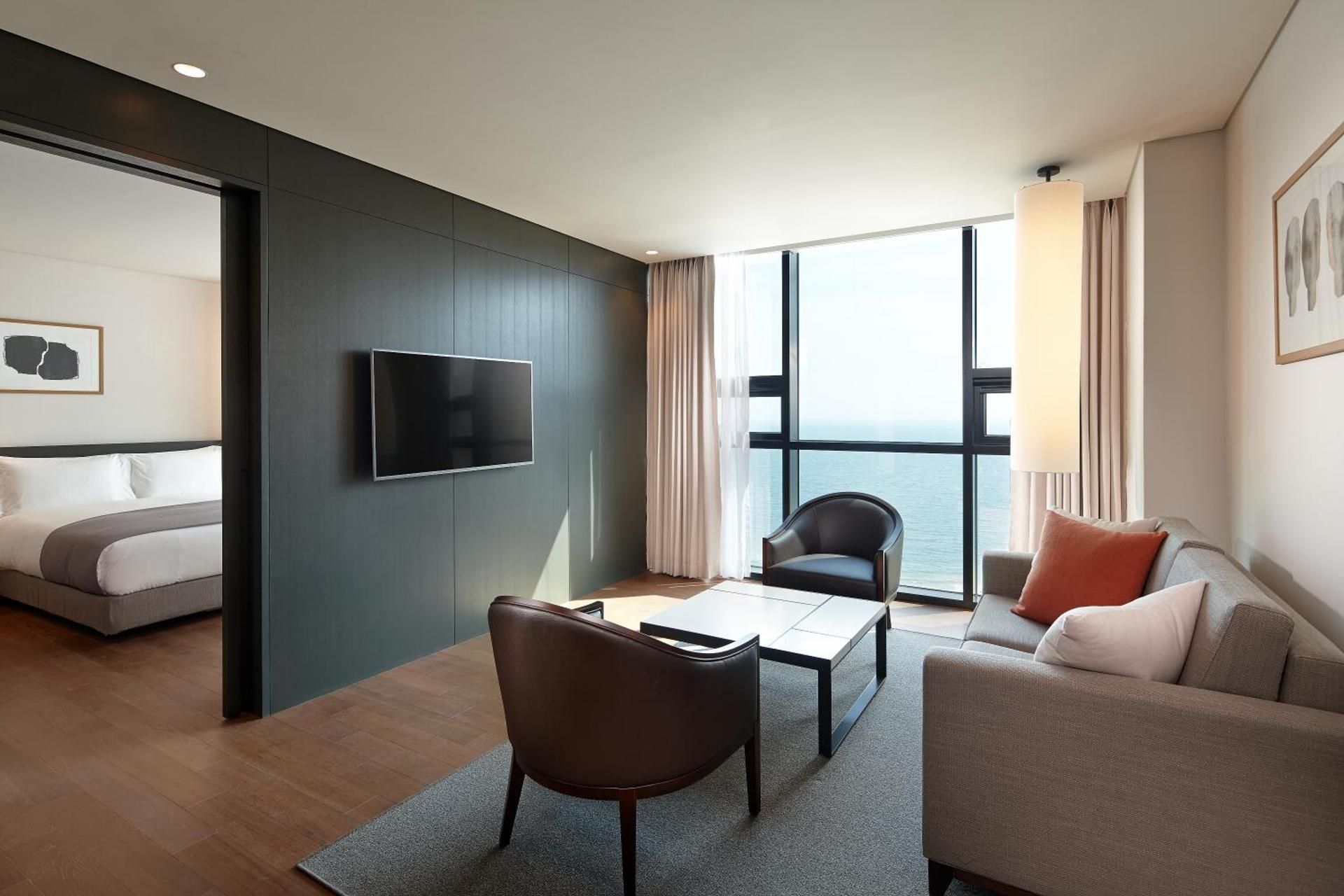 [Duty Free PKG] Grand Suite with Ocean View with One-Time Lotte Duty-Free Voucher