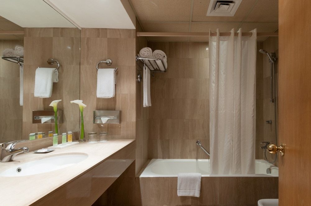 undefined Le Commodore 9