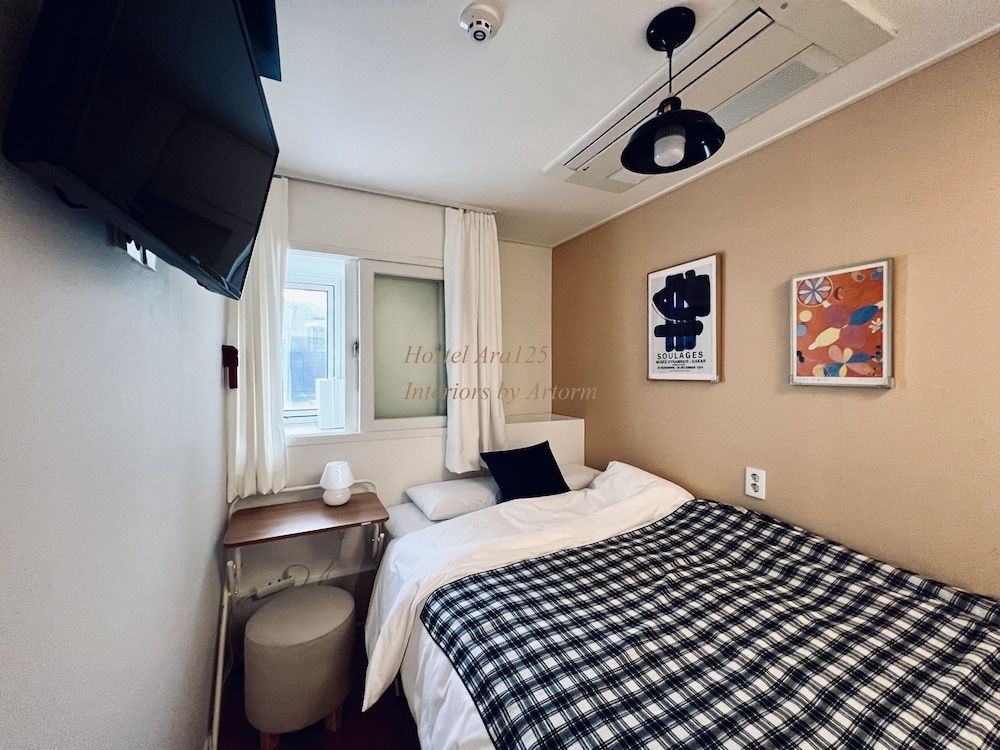 undefined Hostel ARA125 4