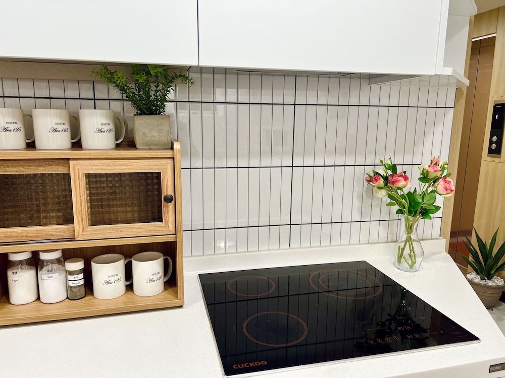undefined Hostel ARA125 9