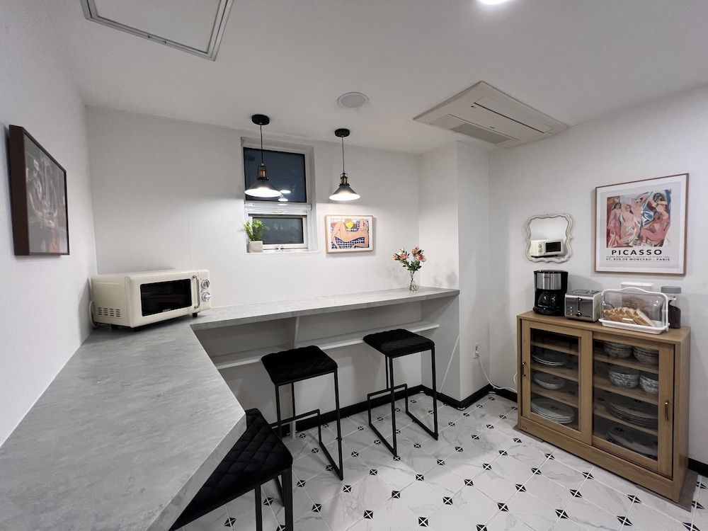 undefined Hostel ARA125 8