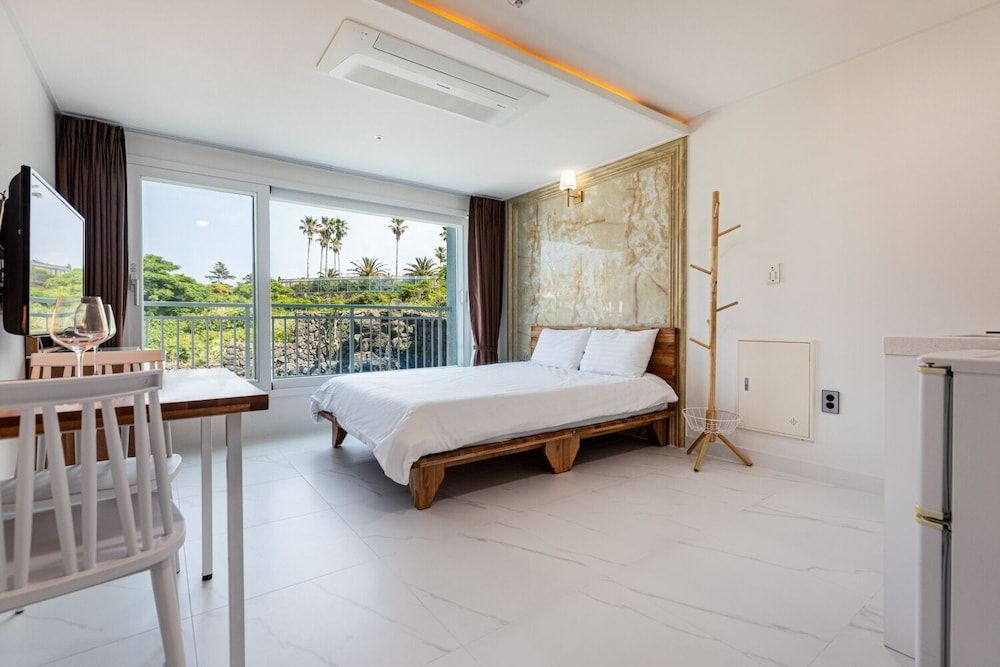 undefined Aewol Oceanstay 3