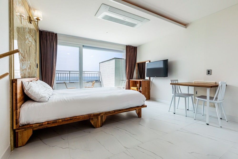 undefined Aewol Oceanstay