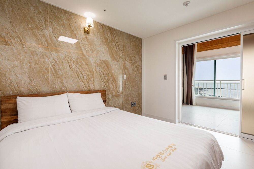 undefined Aewol Oceanstay 4