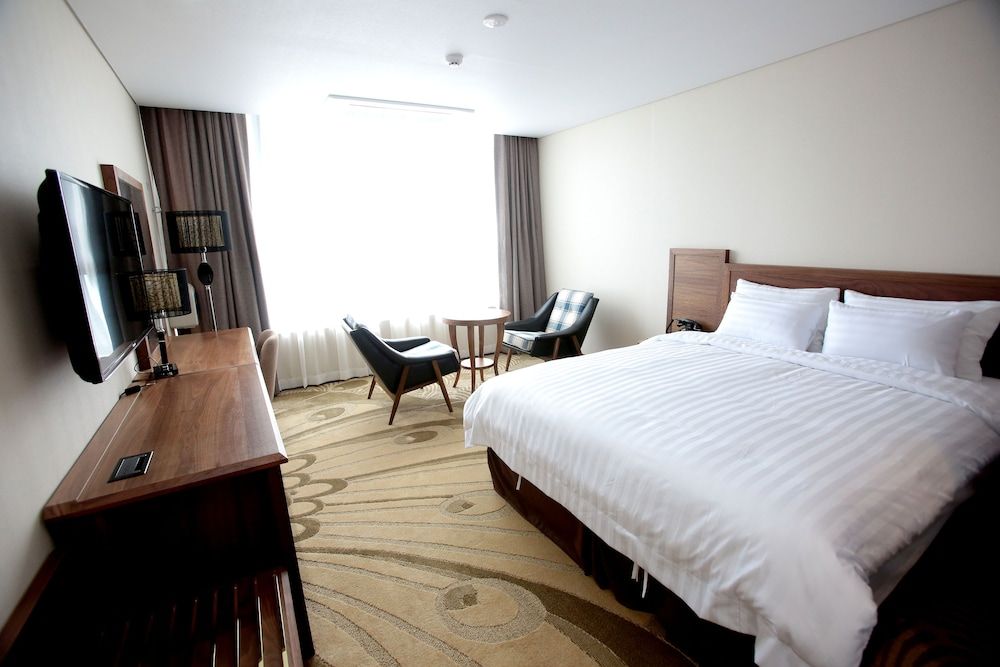 Tamna Stay Hotel Jeju Deluxe Double Room 2