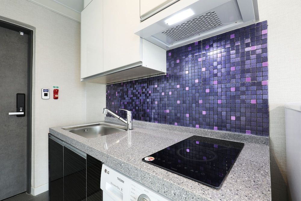 Hotel Mondavi Family Room (Twin Bed) 6