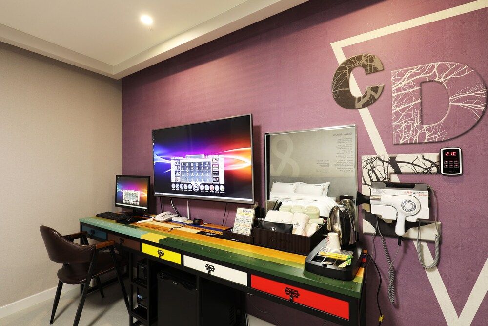 Hotel Mondavi Standard Twin Room 6