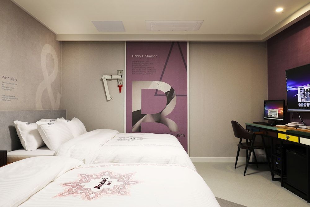 Hotel Mondavi Standard Twin Room 5