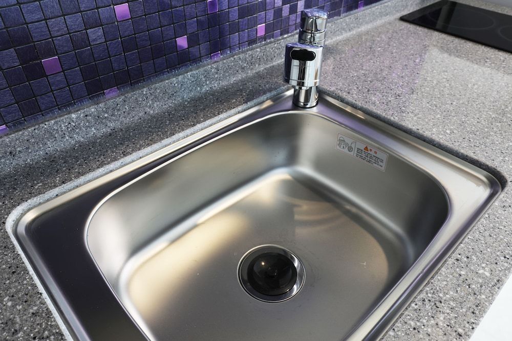 Hotel Mondavi Family Room (Twin Bed) 11