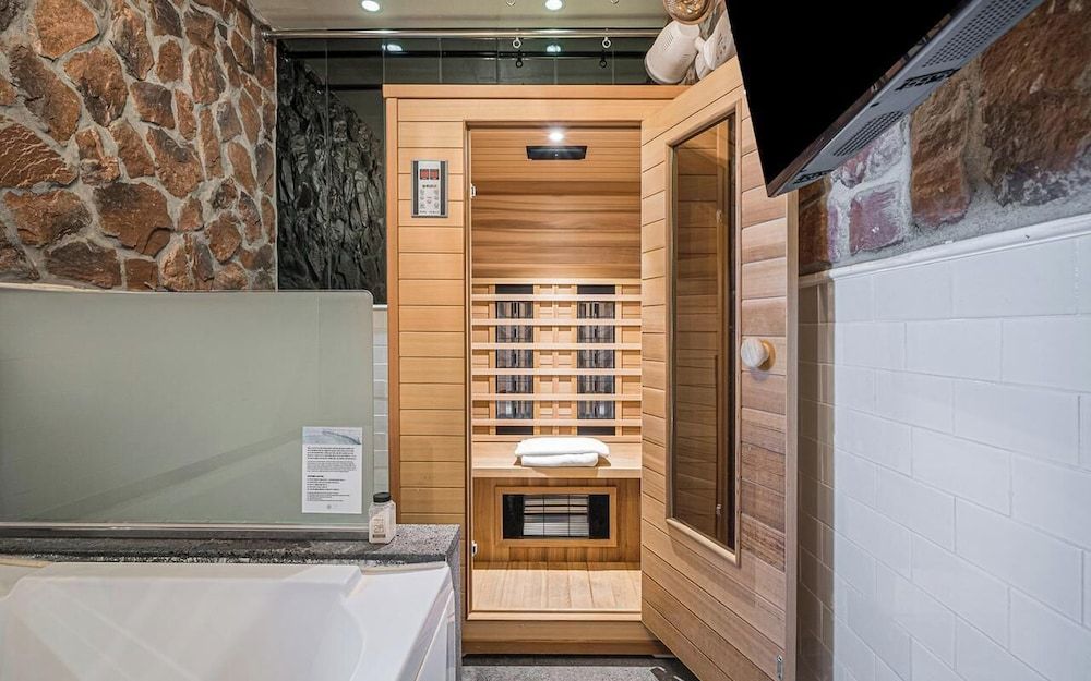 Hotel February Suseong Suite Balcony Sauna 2