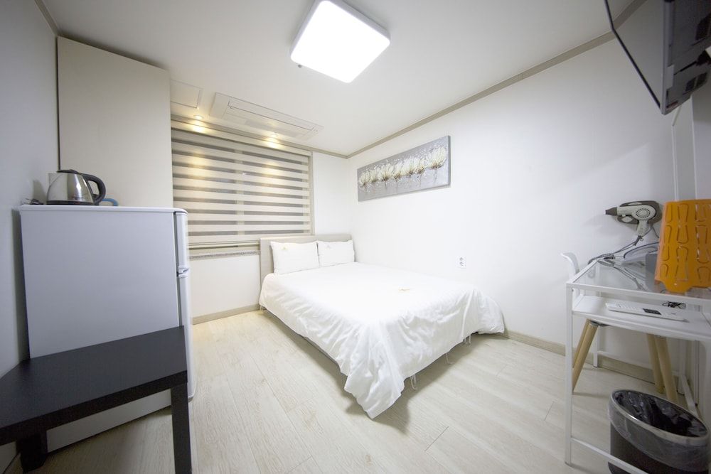 undefined Inn The City Business Hotel 5