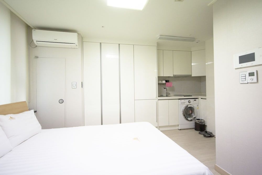 Inn The City Business Hotel Standard Double Room (No Parking) 6