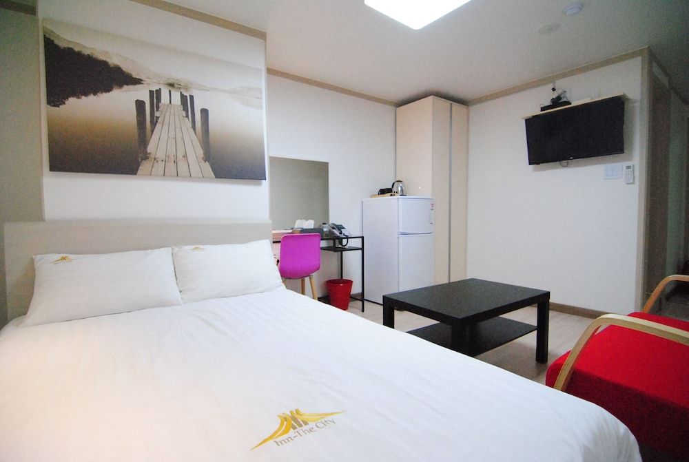 undefined Inn The City Business Hotel 4