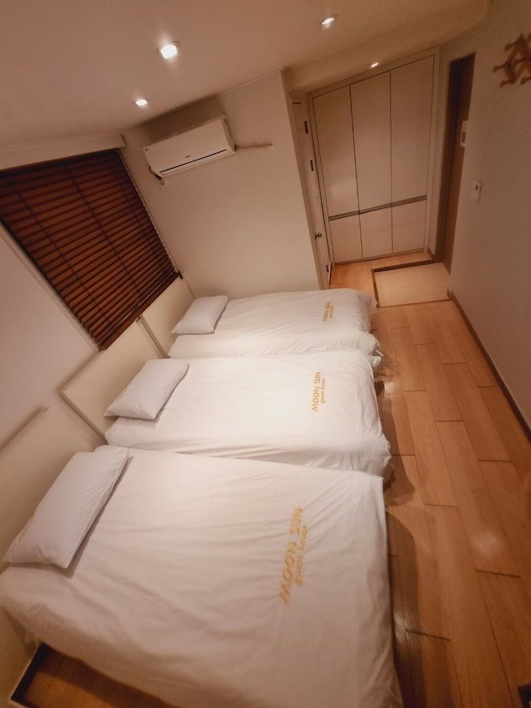 undefined Moon Sun Guesthouse 6