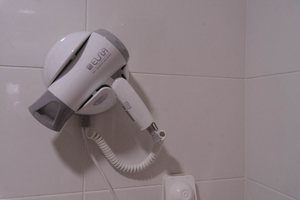 White Cabin Double Room 10