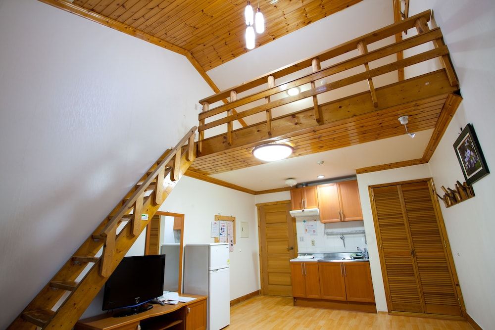 White Cabin Duplex for 8 Person 3