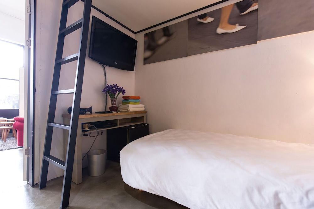 iHouse ChinChin Triple Room 4