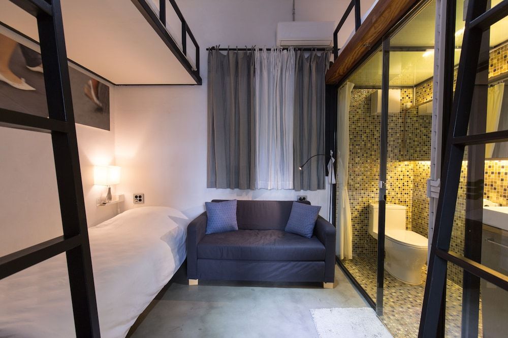 iHouse ChinChin Triple Room 17