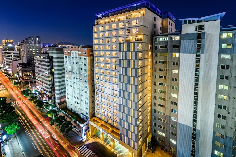 undefined Hotel With Jeju 9