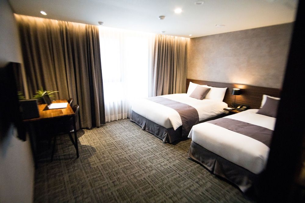 undefined Hotel With Jeju 2